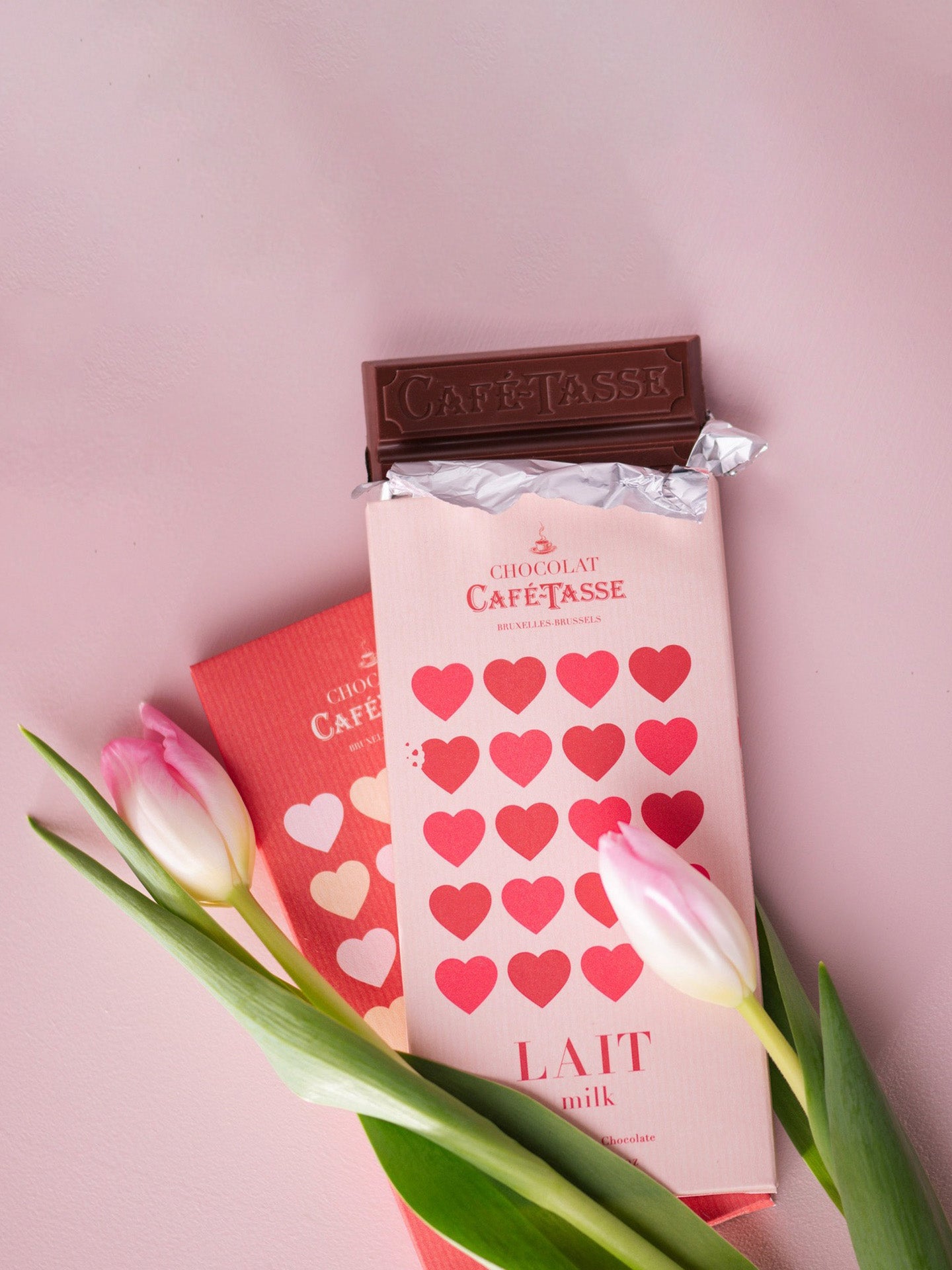 Belgian milk chocolate 38%, Love edition 85g
