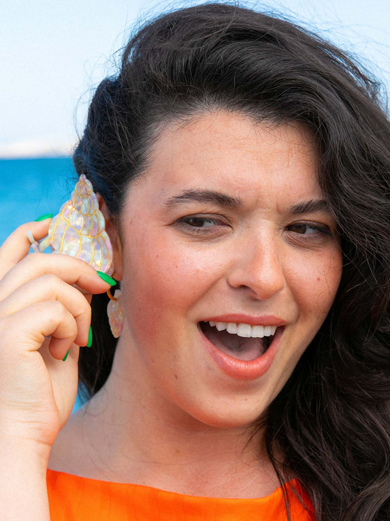 Seashell hair claw