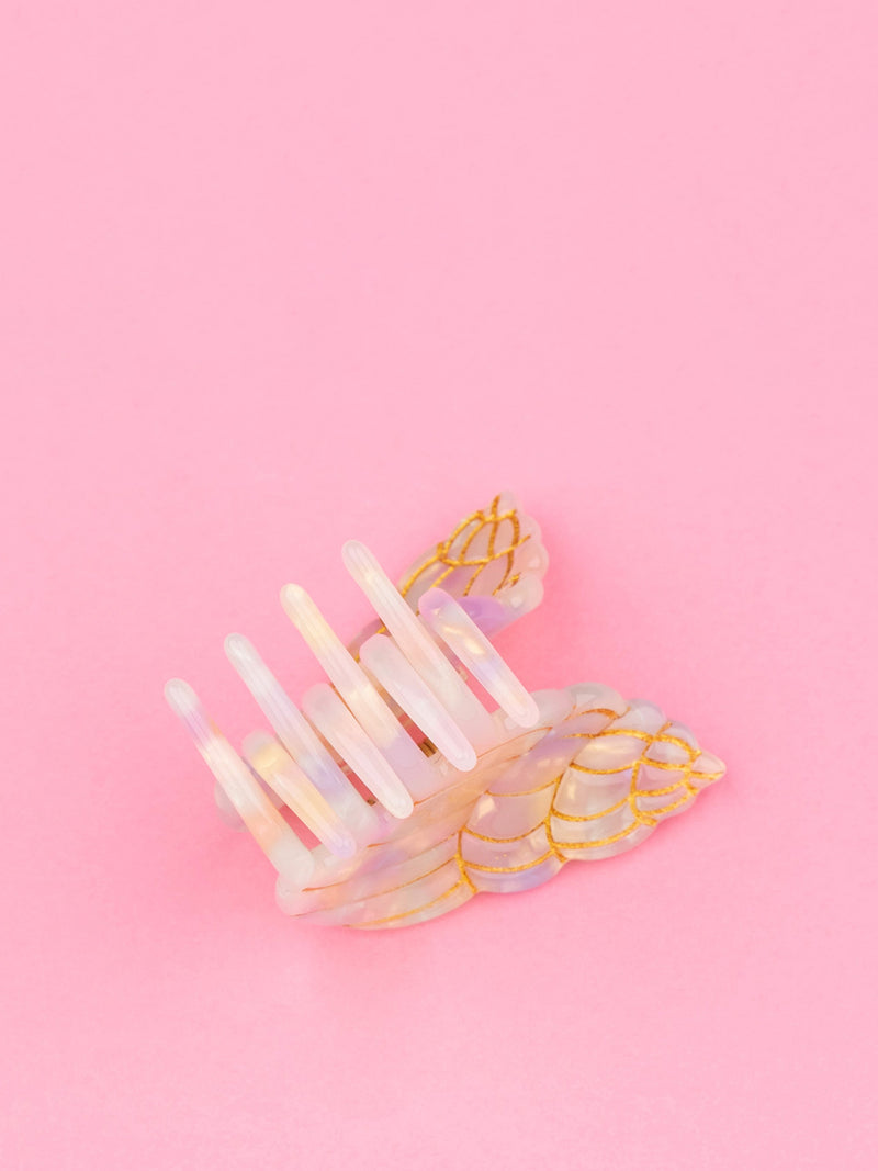 Mini seashell hair claw