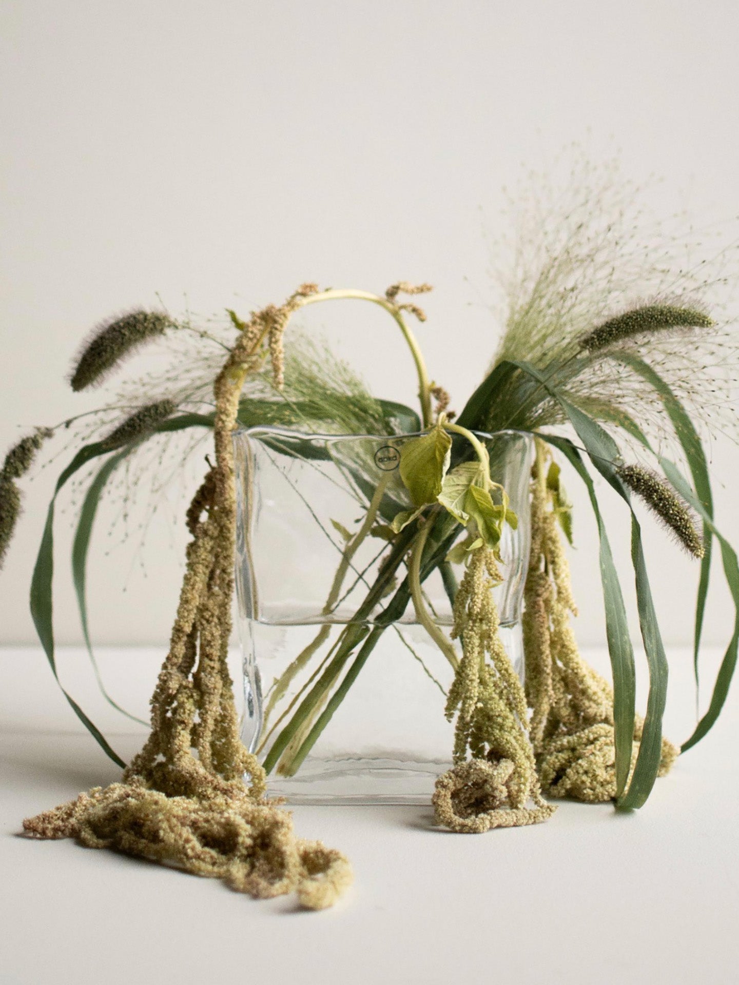 Meadow glass small vase, clear