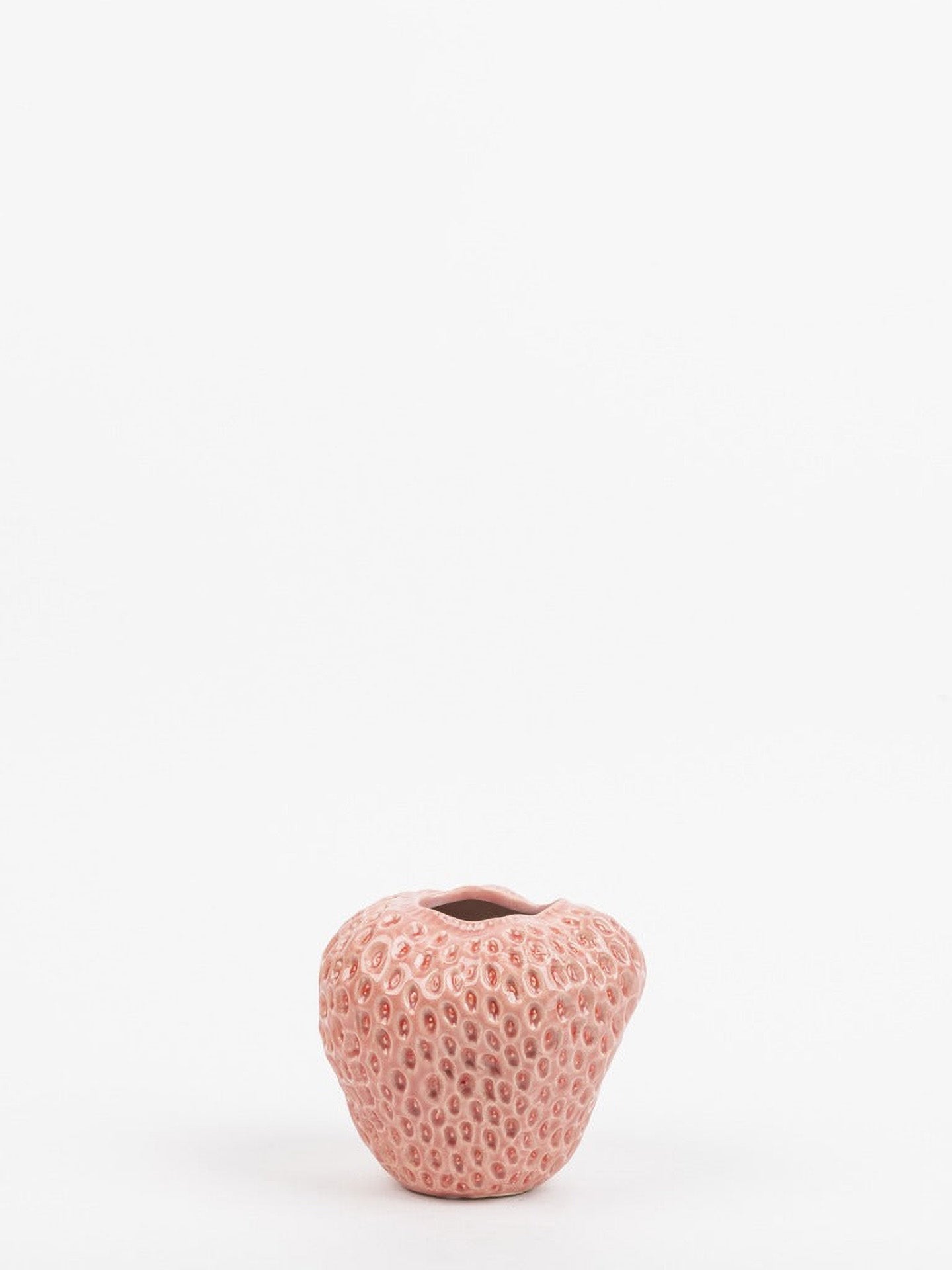 Strawberry vase (H 18cm), pink or red