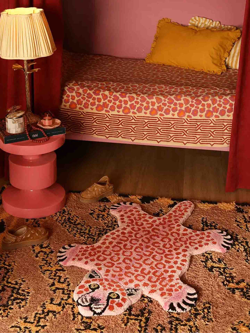 Pinky leopard rug, small
