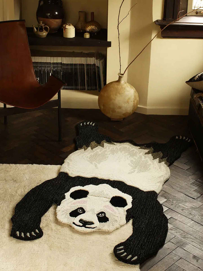 Plumpy panda rug, large
