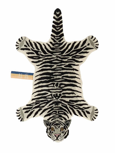 Snowy tiger rug, large