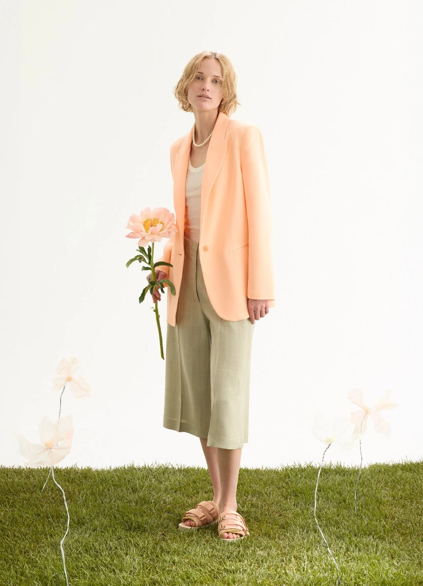 Envers satin matte jacket, peach