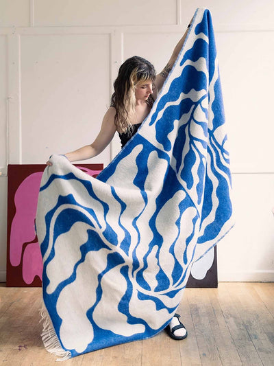 Leaves fringed wool throw bedspread by Linnéa Andersson, blue (130 x 220 cm)