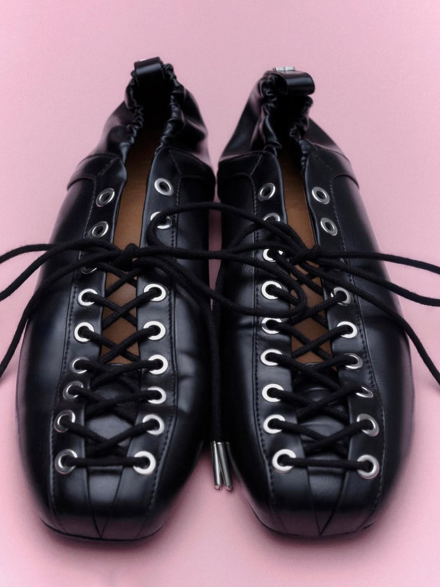 Lace Up Ballerina Crinkle Oleatex with eyelets, black