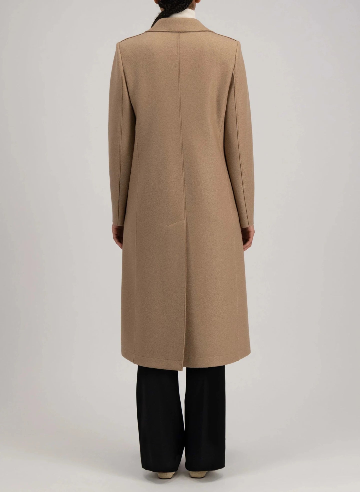 Single breasted coat with shoulder pads pressed wool, tan