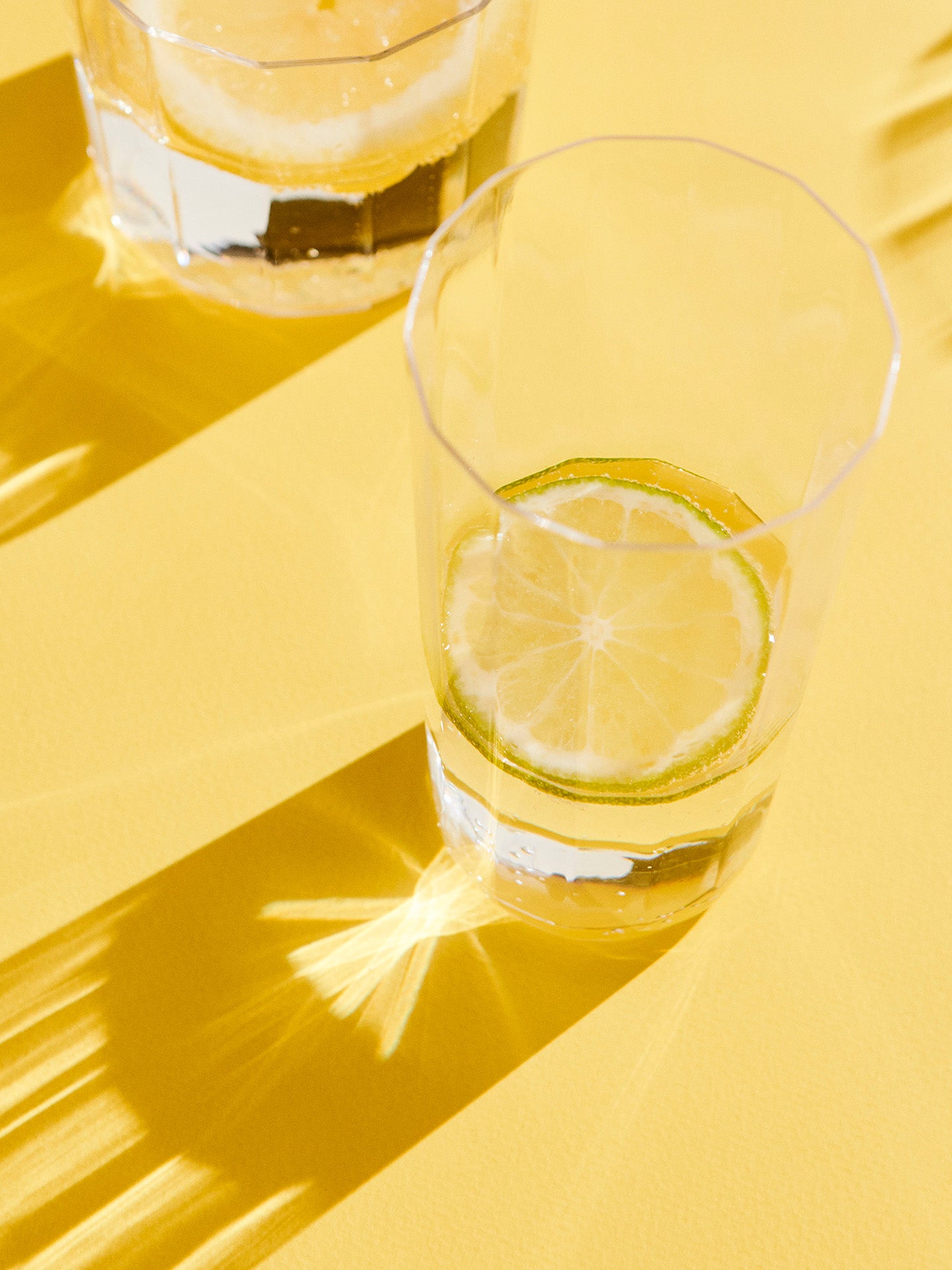 Angle water clear glass, medium