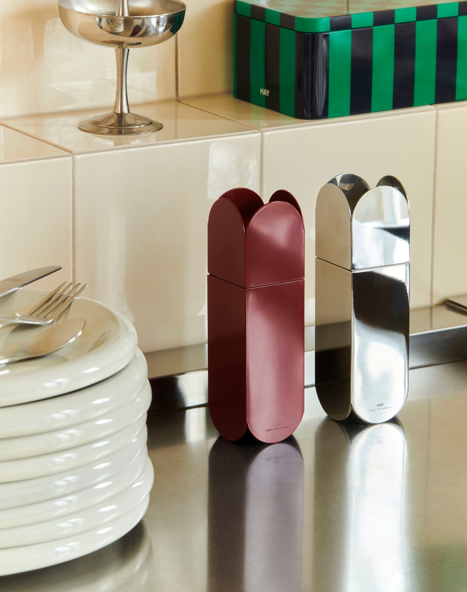 Arcs Salt & Pepper Grinder, mirror