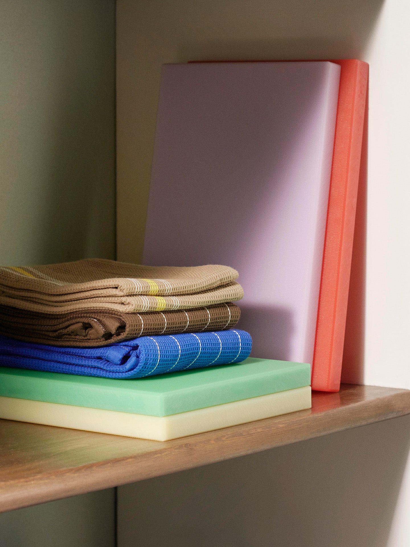 Slice Medium Chopping Board, 4 colours
