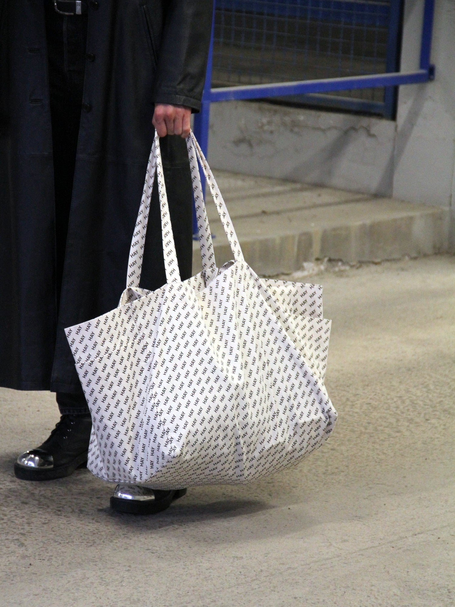 No 2 Weekend Bag, 7+1 colours