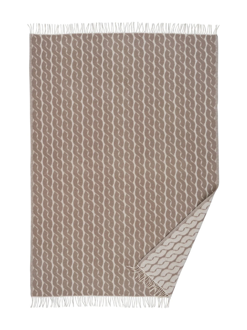 Chain link patterned throw blanket with fringes on a white background