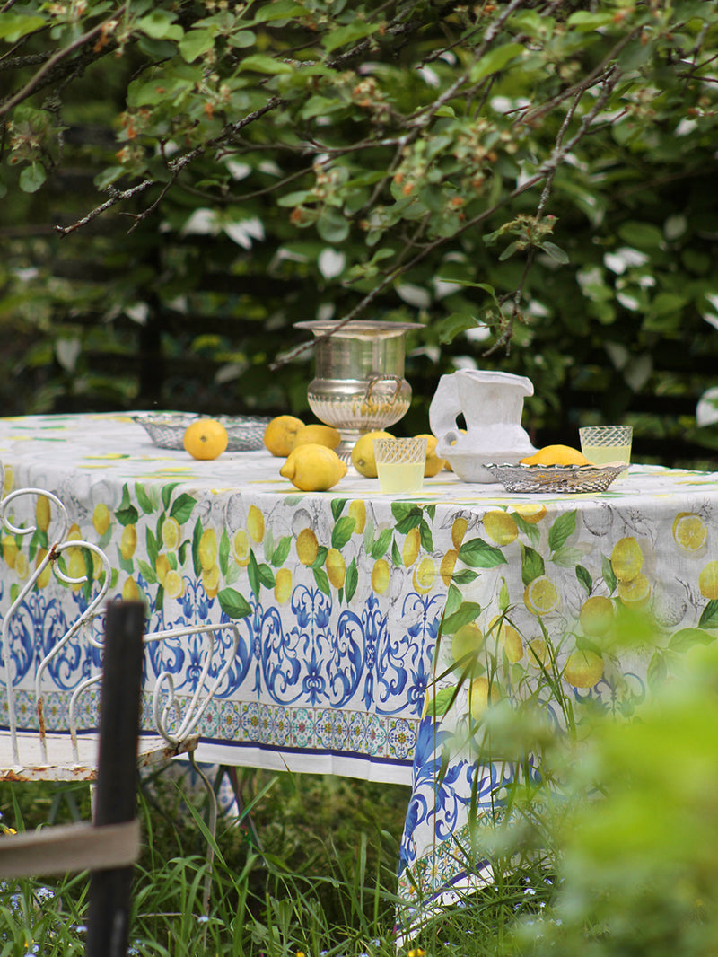 Tablecloth with lemon pattern outdoors