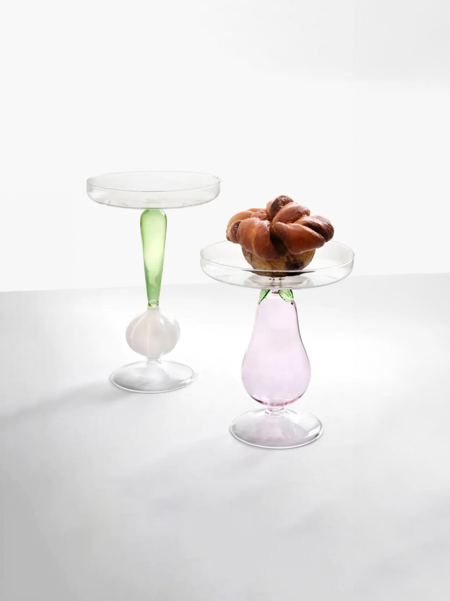 Footed aubergine plate