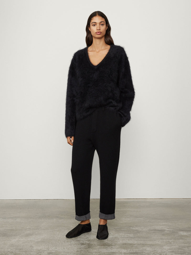 Margareta brushed cashmere V neck sweater, black