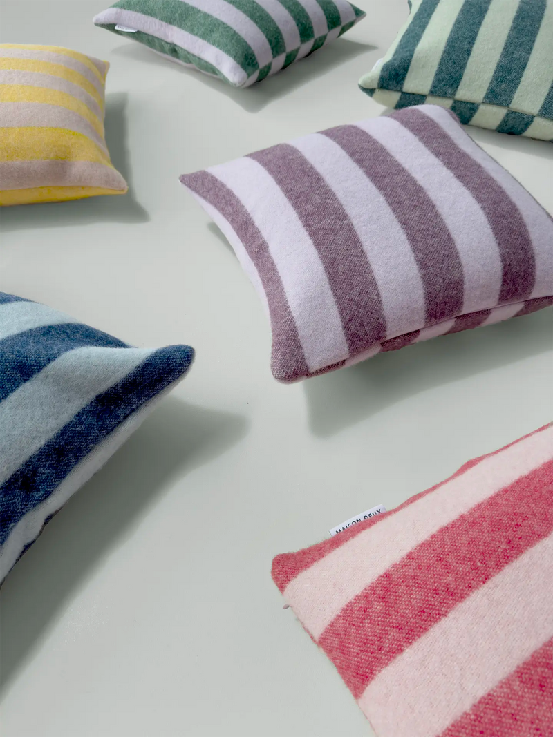 Candy wrap wool cushion cover, pink-cherry
