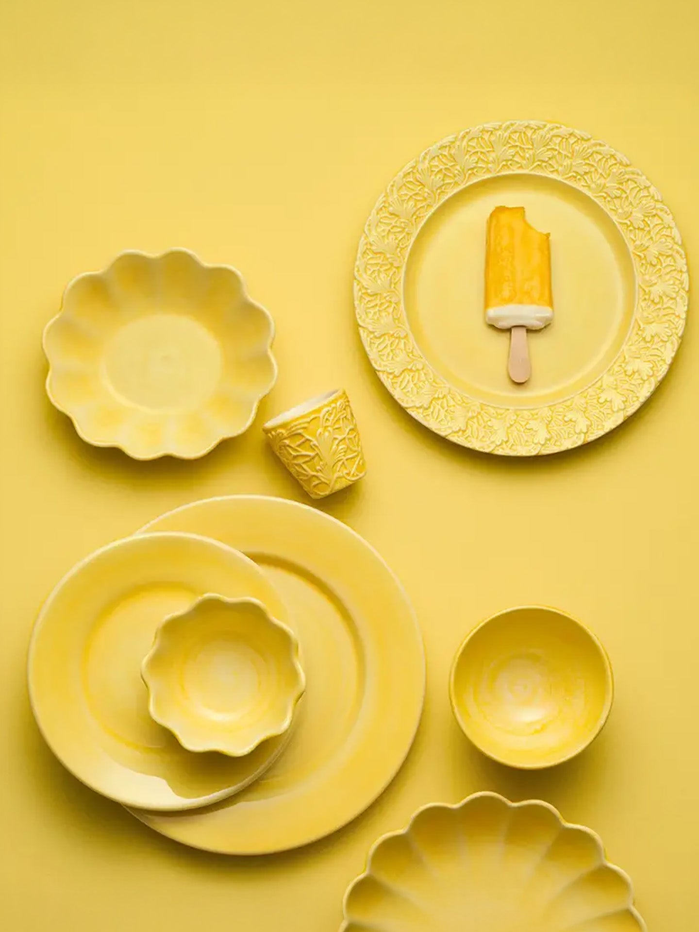 Oyster small oval bowl, yellow (18 cm)