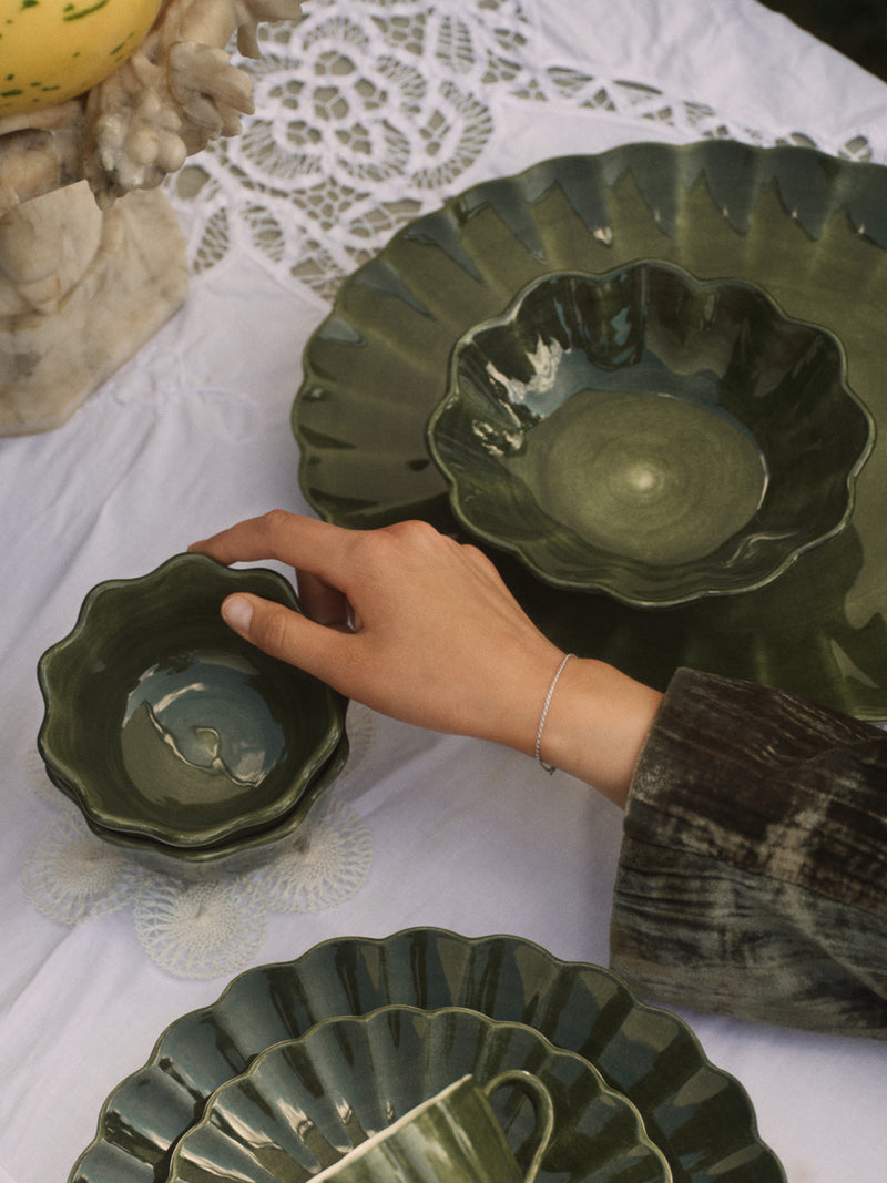 Oyster small oval bowl, dark green