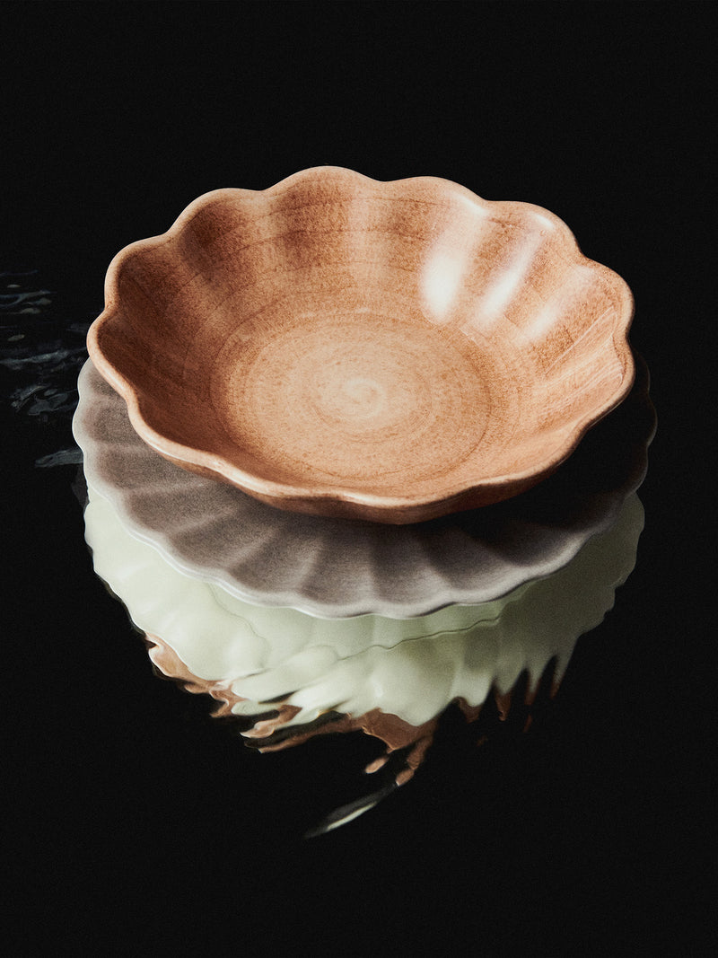 Oyster small oval bowl, cinnamon brown (18cm)