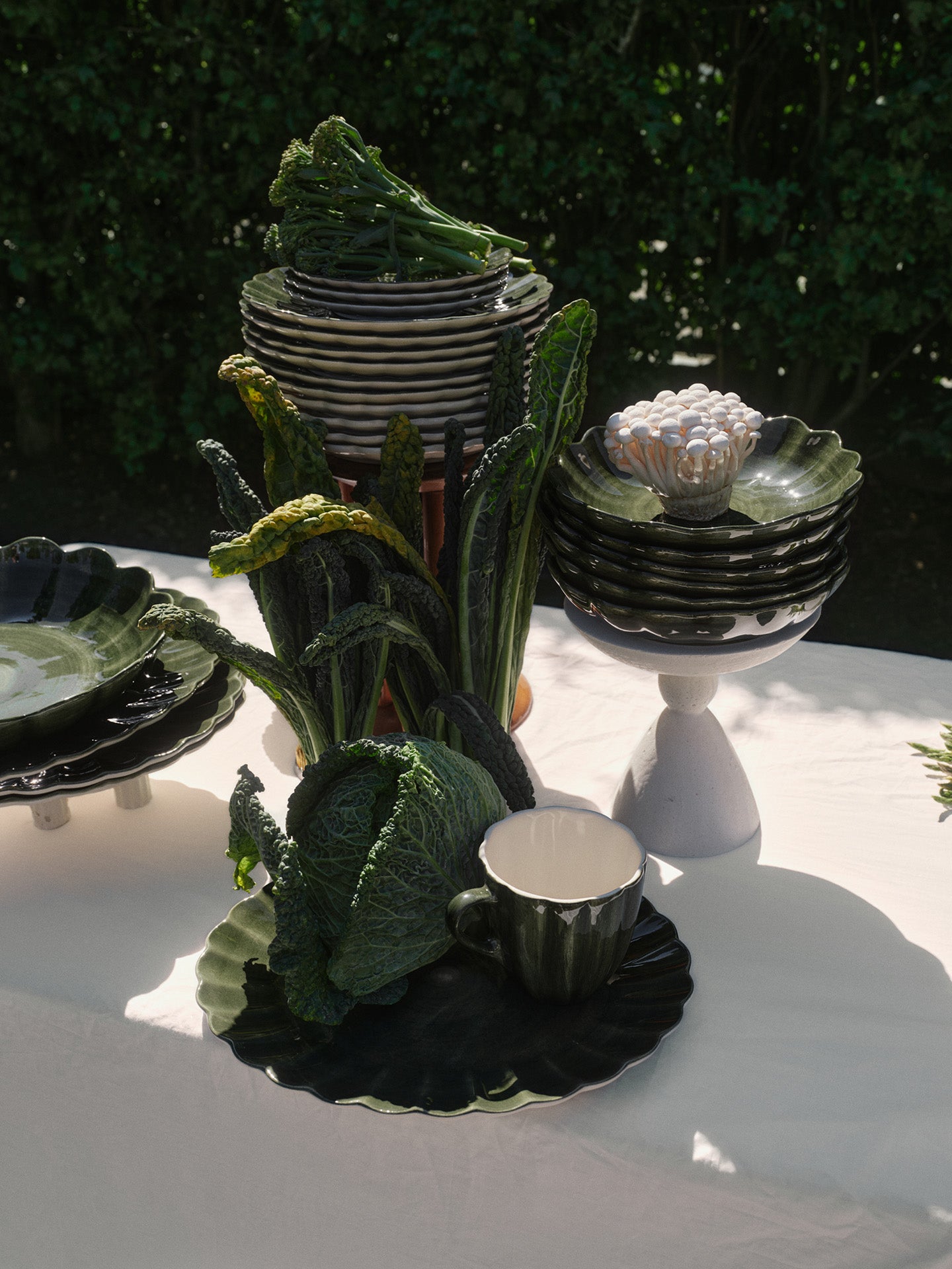 Oyster oval platter, dark green (35 x 30 cm)