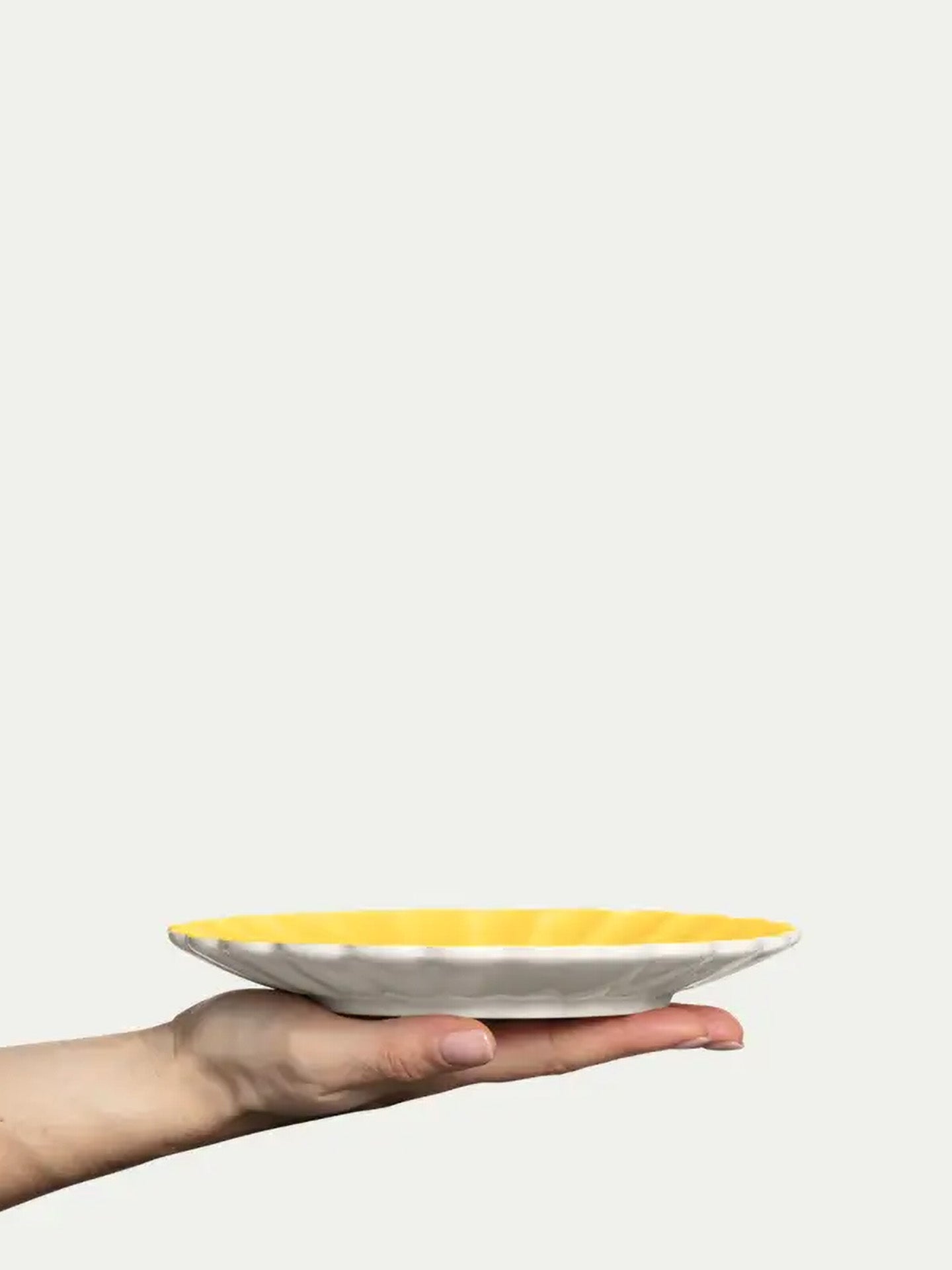 Oyster small plate, yellow (20 cm)