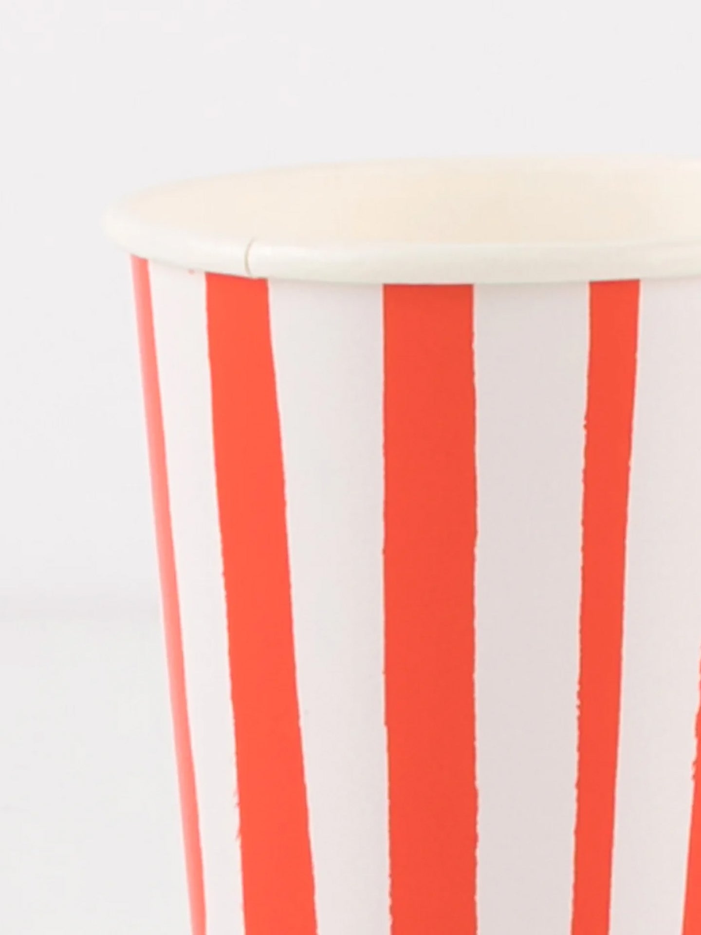 Red stripe paper cups, set of 8