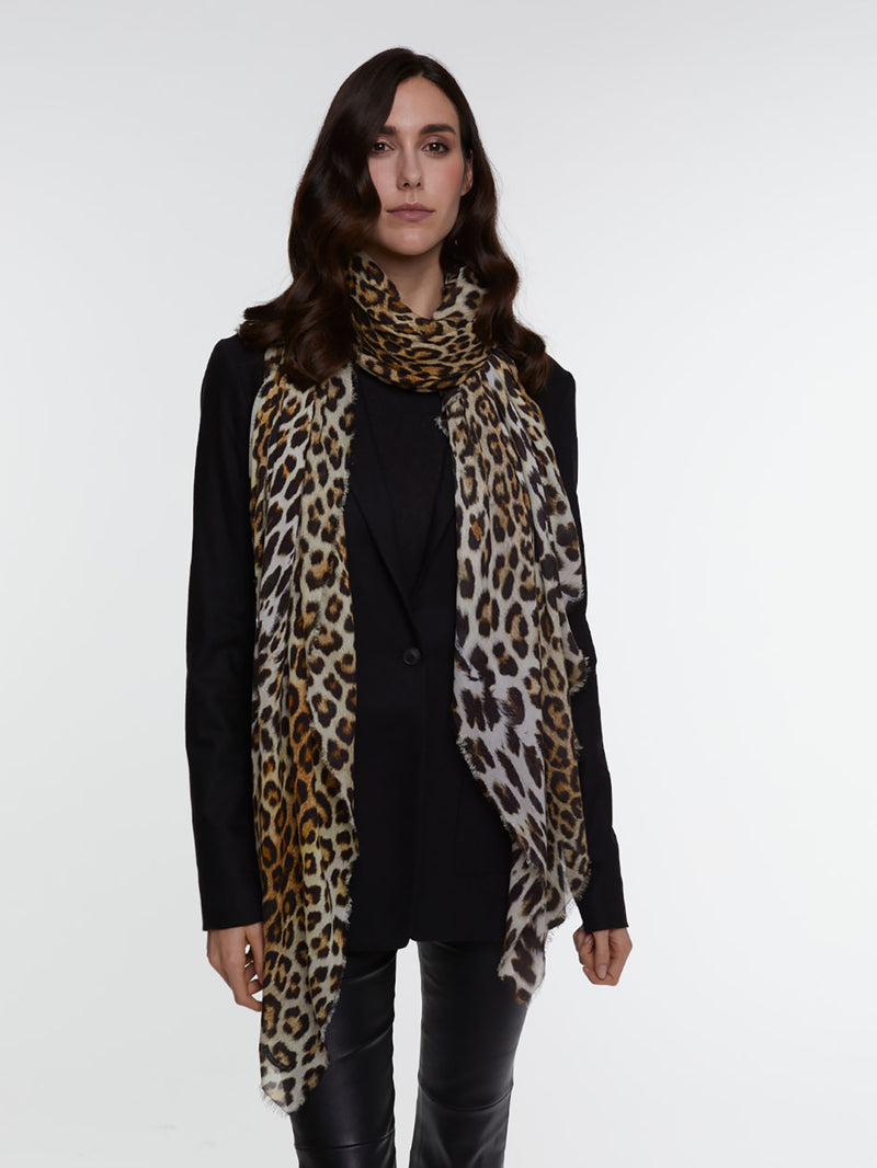 Animal modal stole (135x175cm)