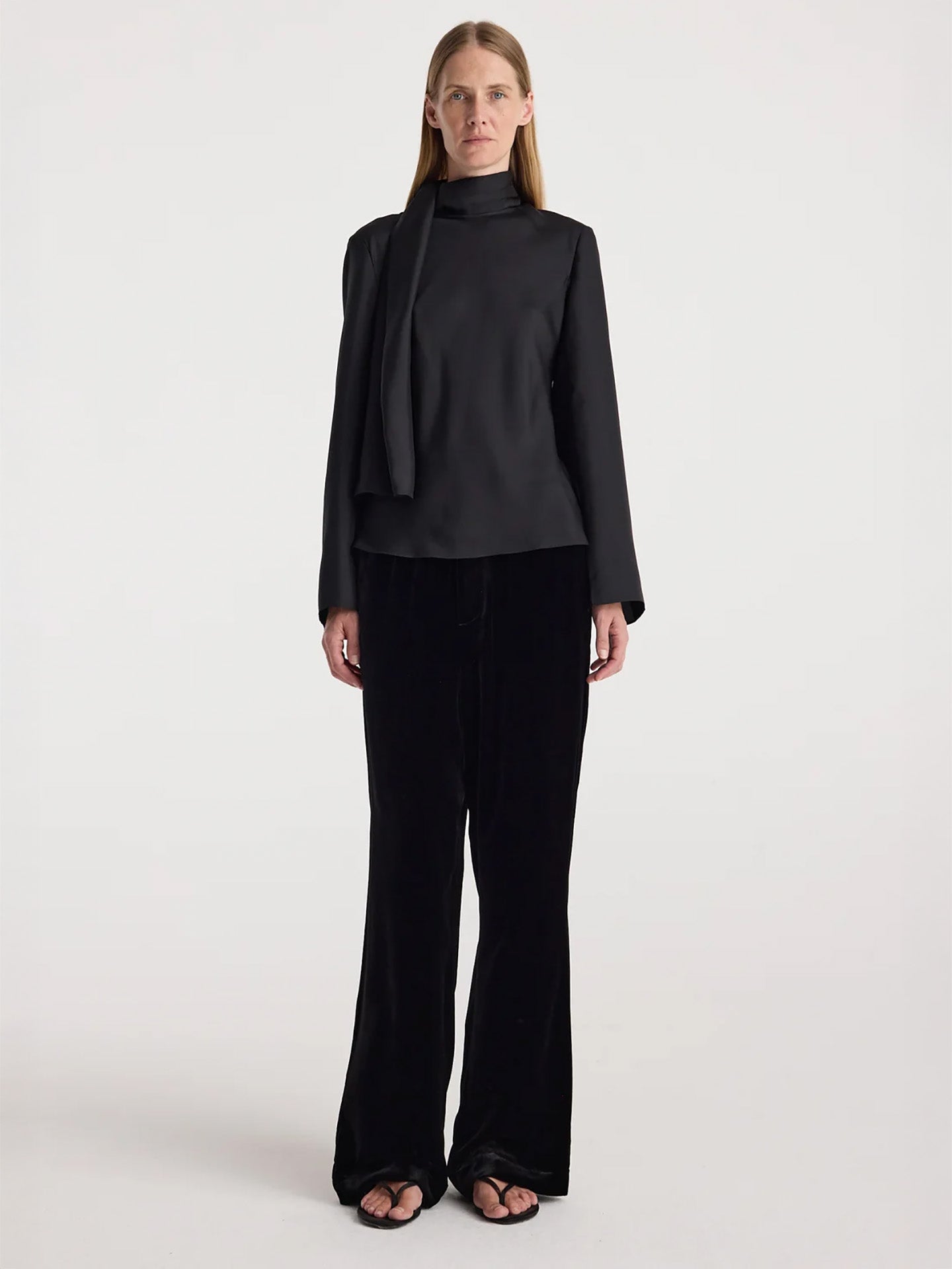 Velvet relaxed trousers, black