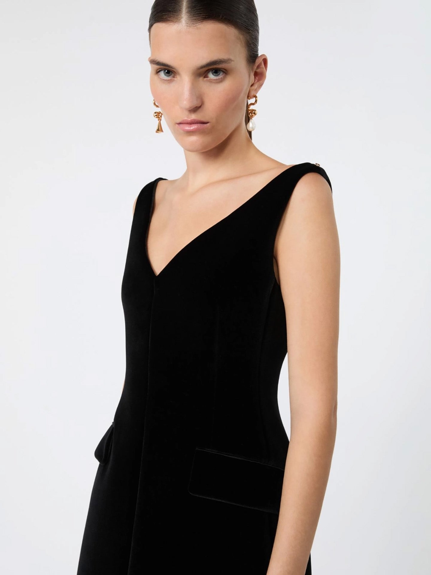 Tefrite08 sleeveless velvet mini dress, black
