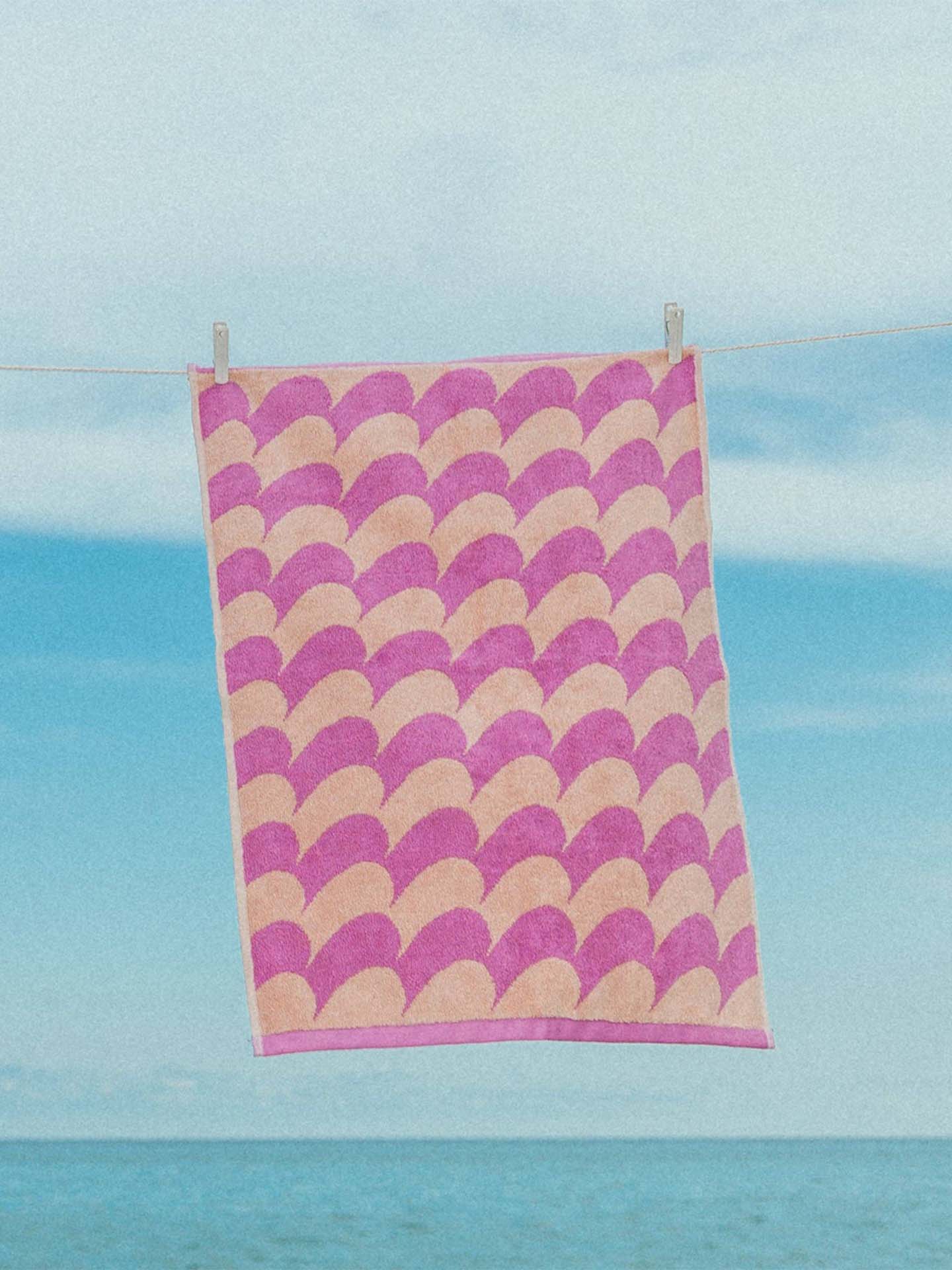 Brisa hand towel, pink
