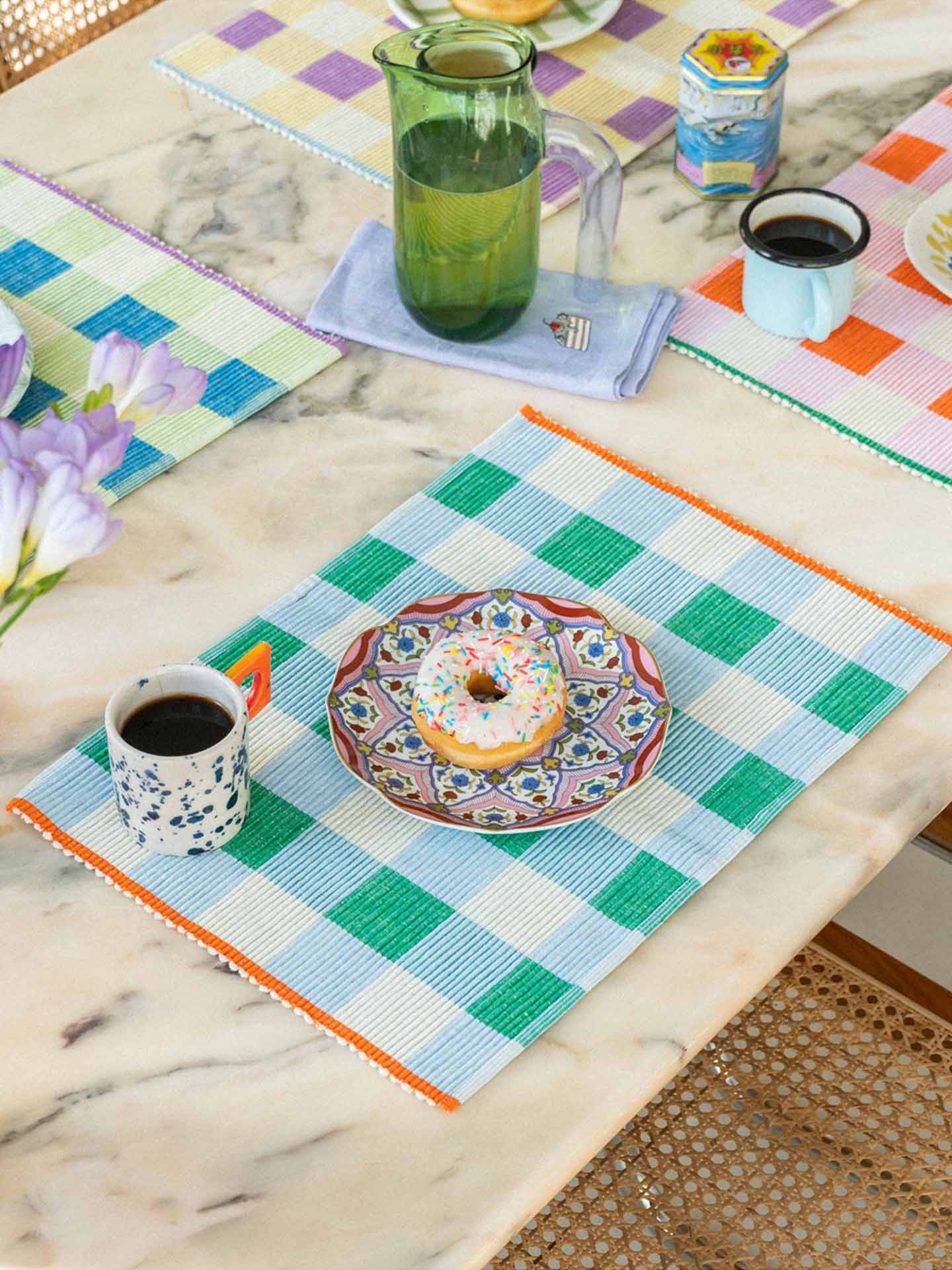 Merienda placemat, merengue blue