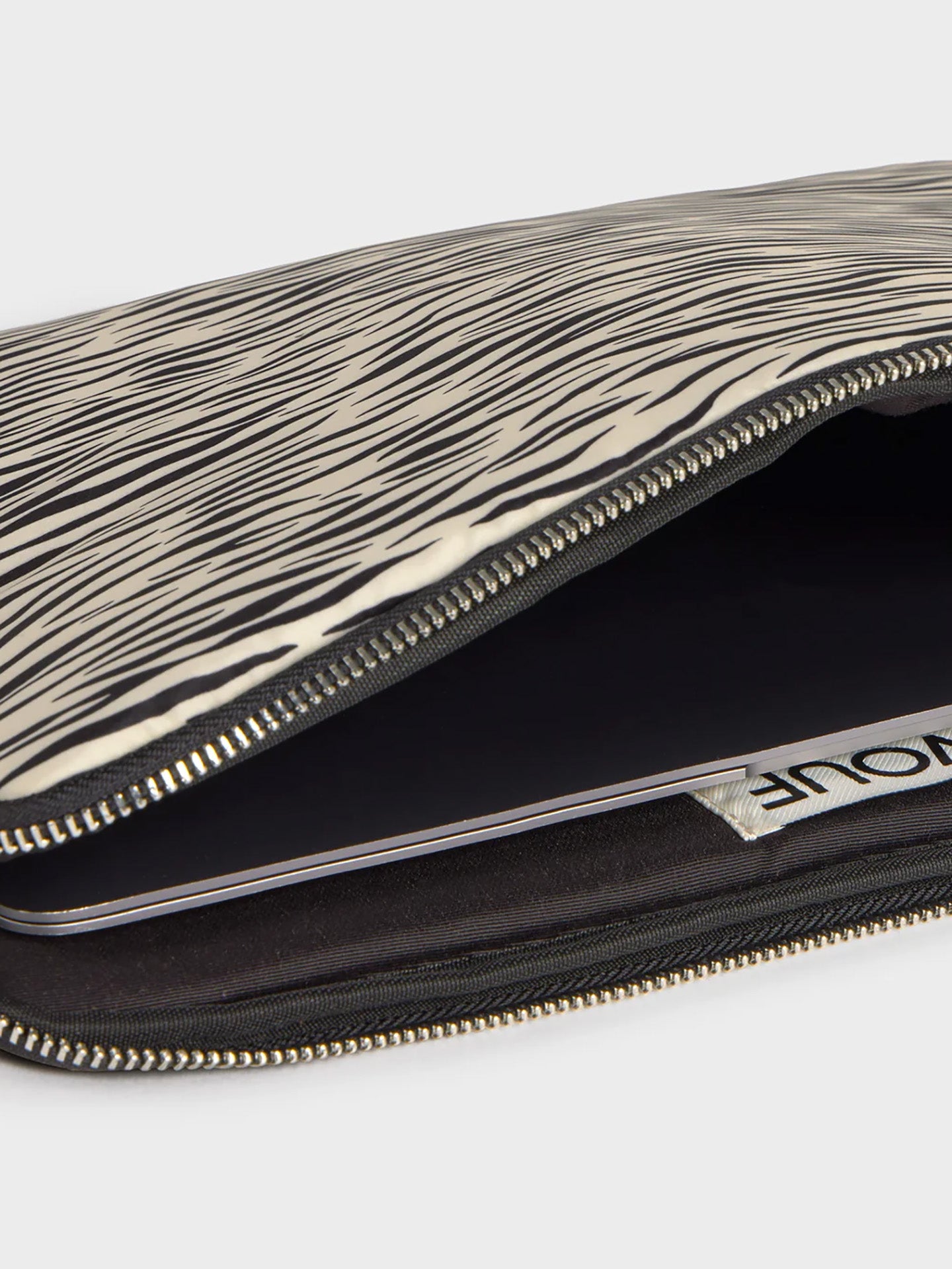 Zebra hit laptop sleeve (13