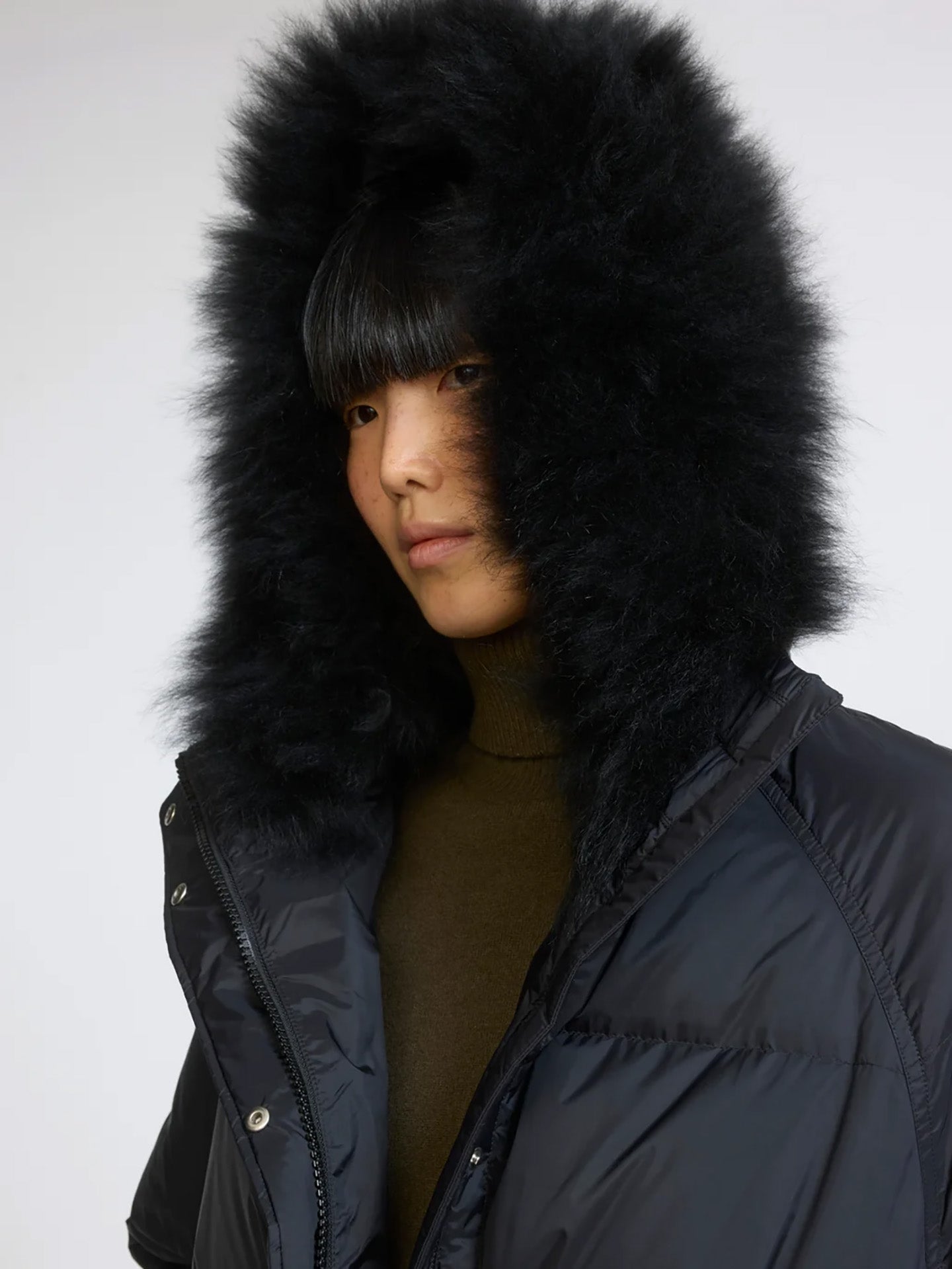 Long fur-trim hooded down coat, black