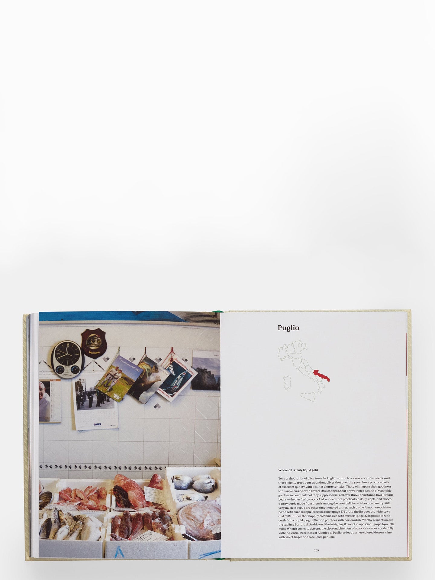 Regional Italian Cookbook: Recipes from The Silver Spoon