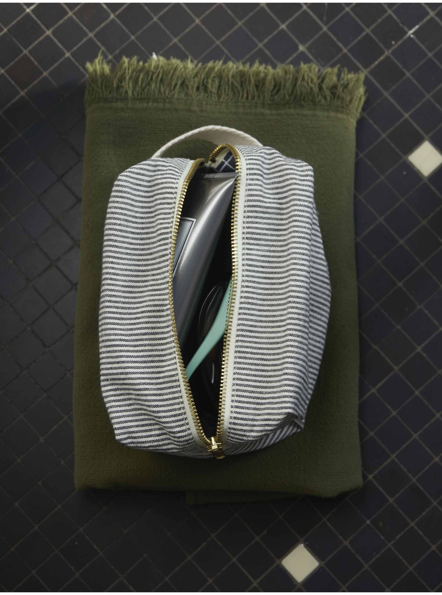 Finette S cube pouch, fine stripes