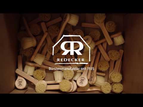 Mushroom brush with handle