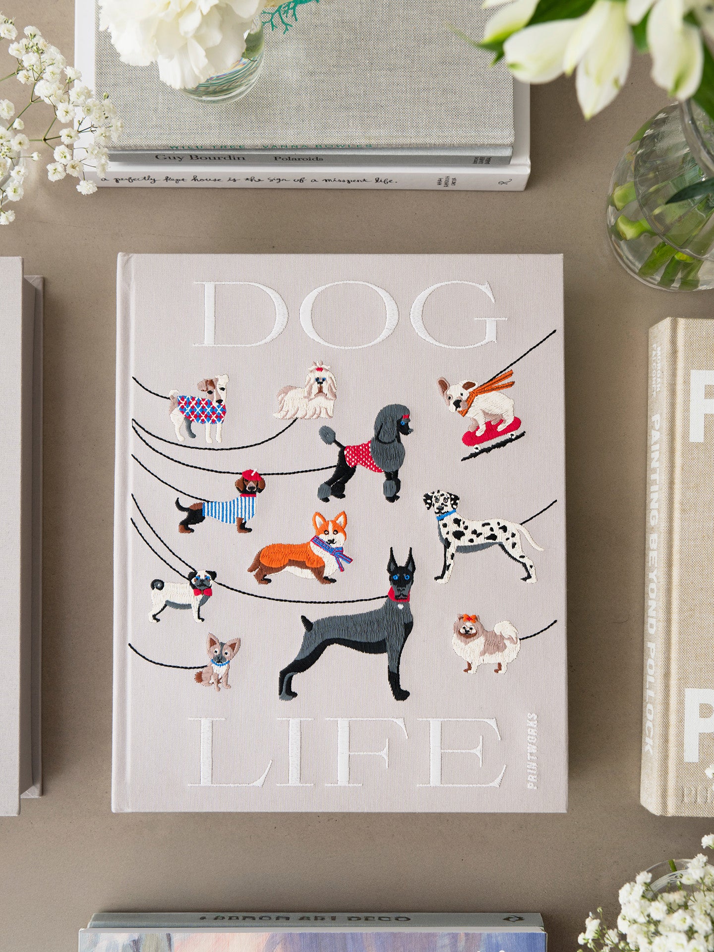 Dogs embroidered photo album