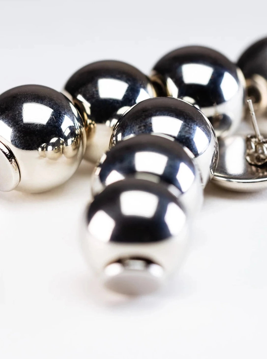 Small beads earring, silver