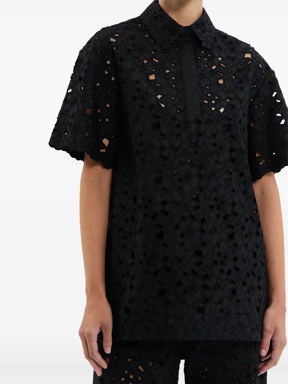 Kitsu lace shirt, black