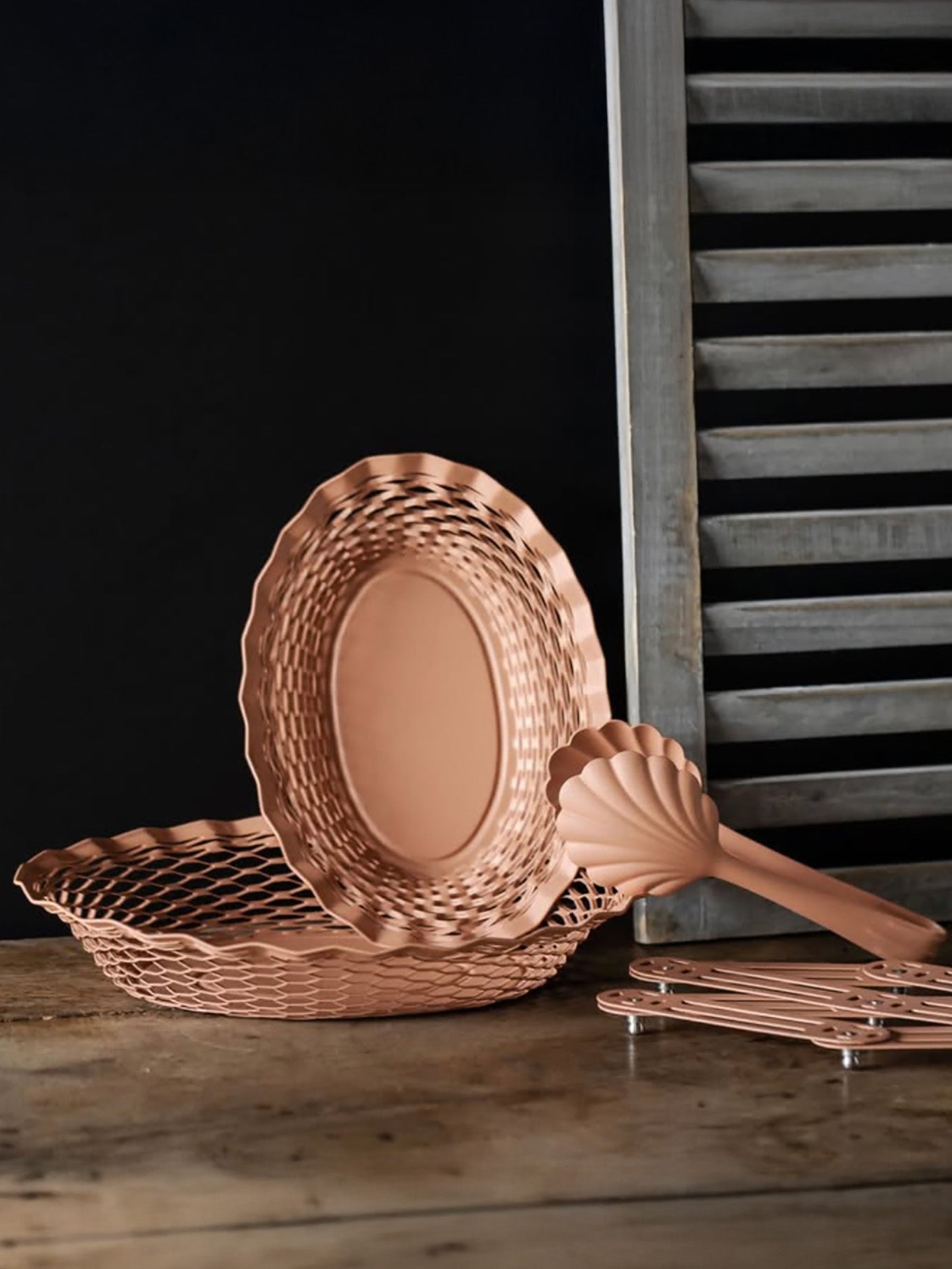 Metal bread basket, Large oval, Rosa