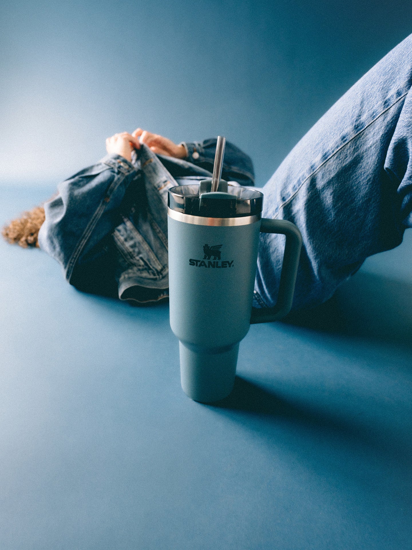 The Quencher H2.0 Flowstate™ Tumbler, blue spruce (1,2L)