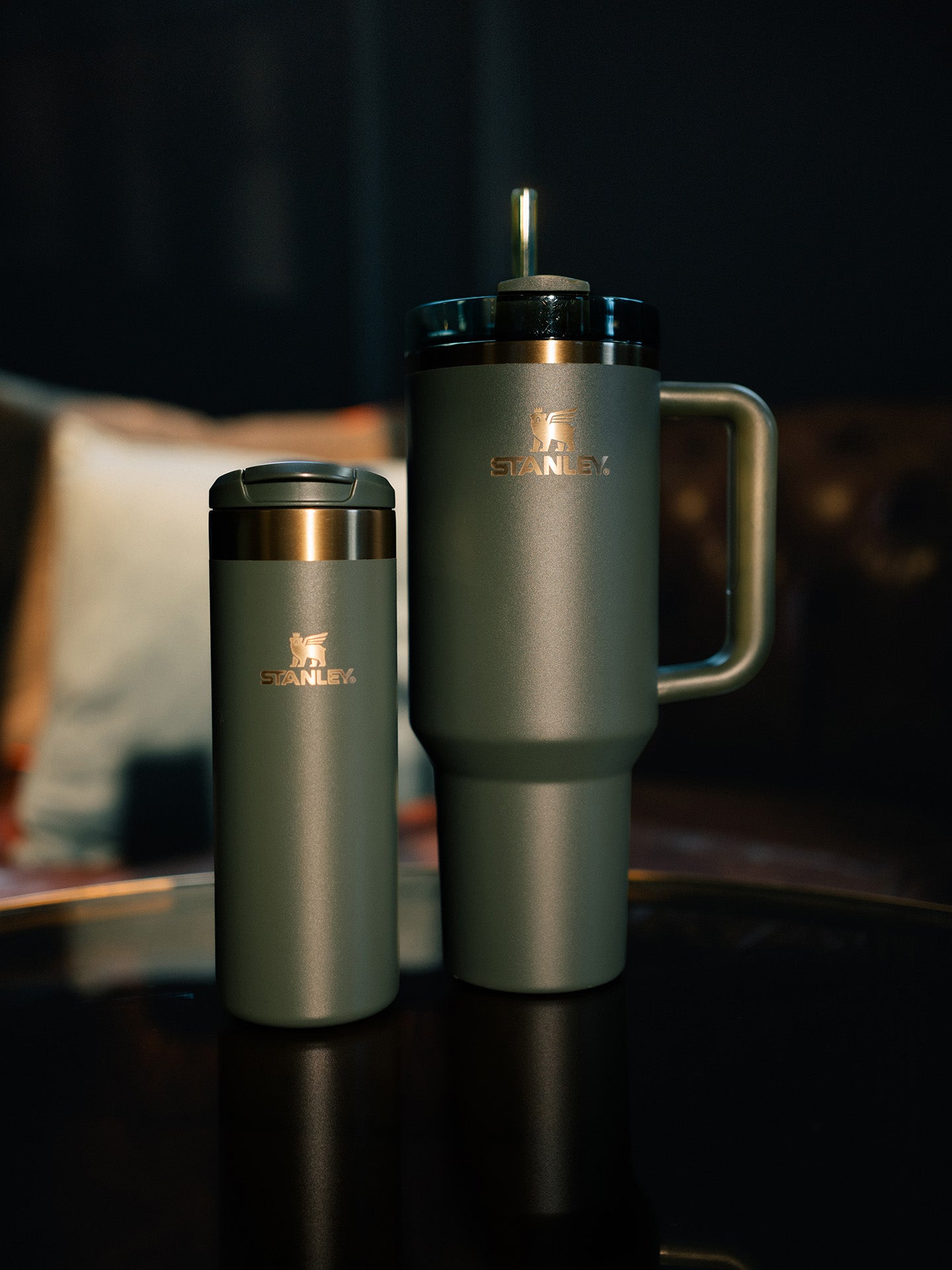 Quencher H2.0 Flowstate™ Tumbler, cypress green (1.2l)