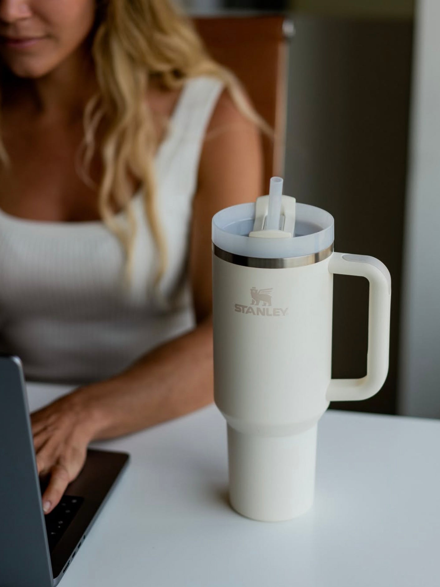 Quencher H2.0 Flowstate™ Tumbler, Cream (1.2l)