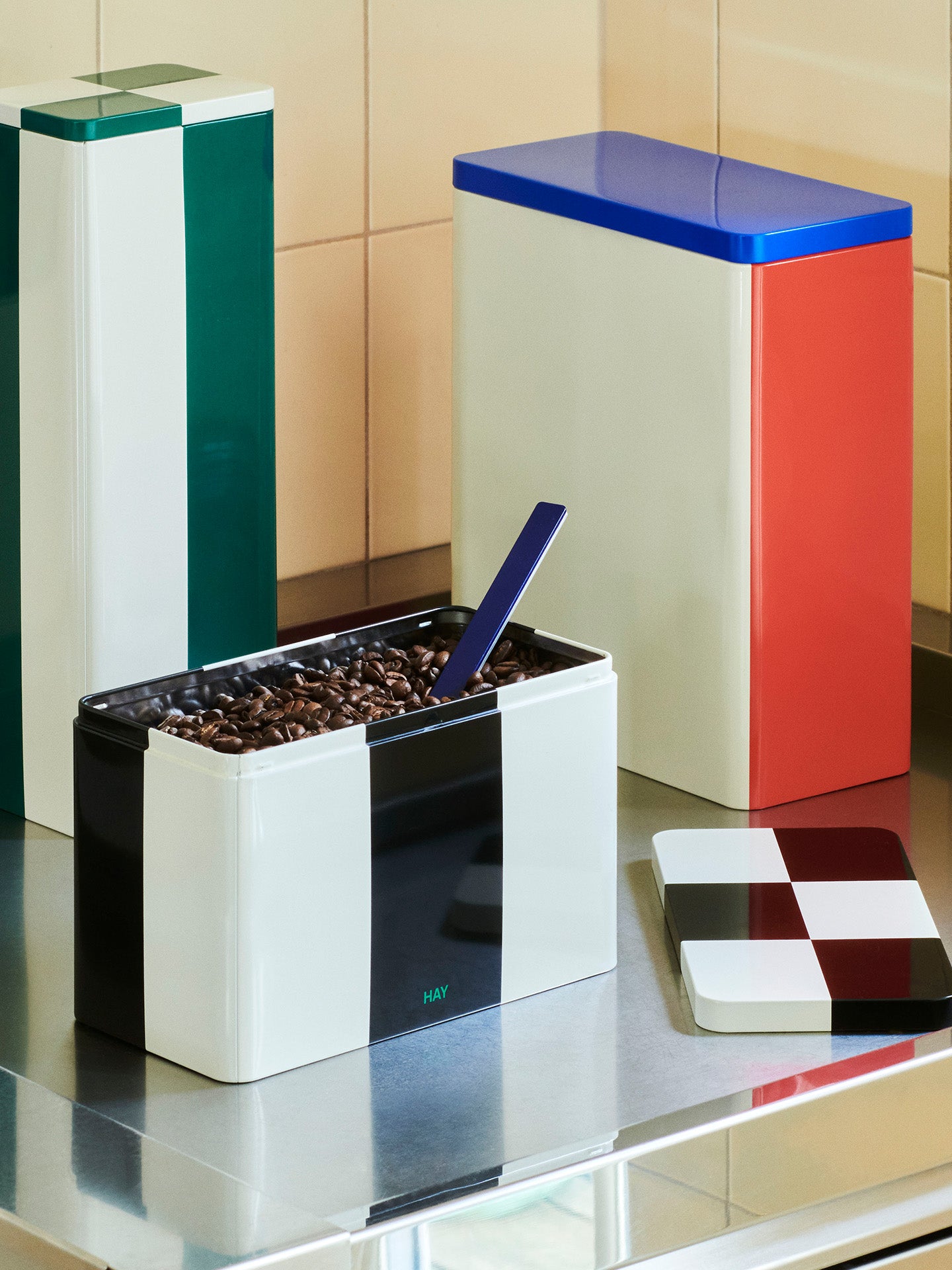 Tin M container, 2 colour combos