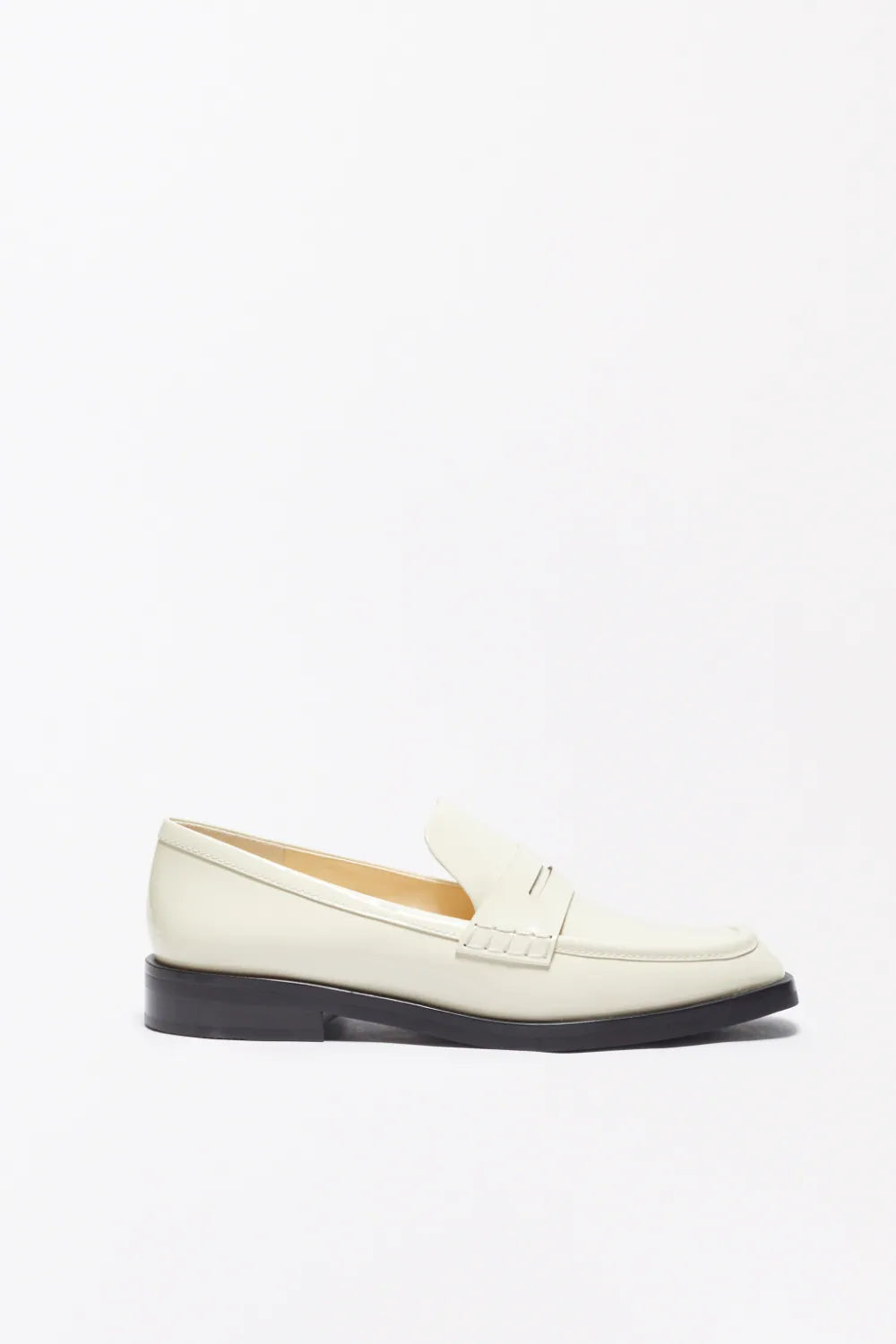 Alexa penny loafer, ivory