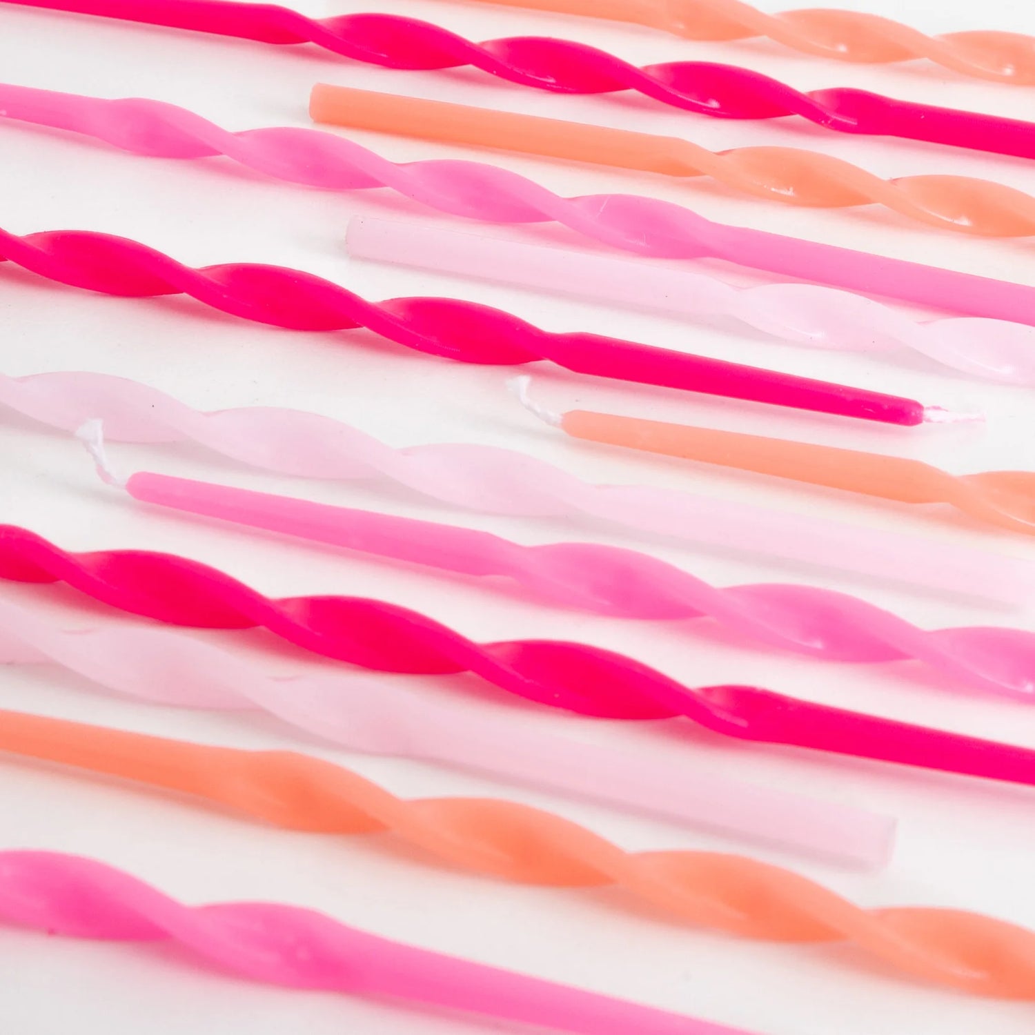 Pink Twisted Long Candles (16 pcs)
