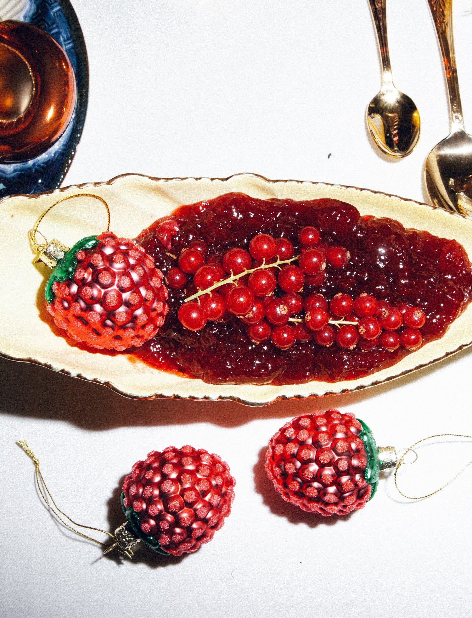 Raspberry glass ornament (6,5cm)