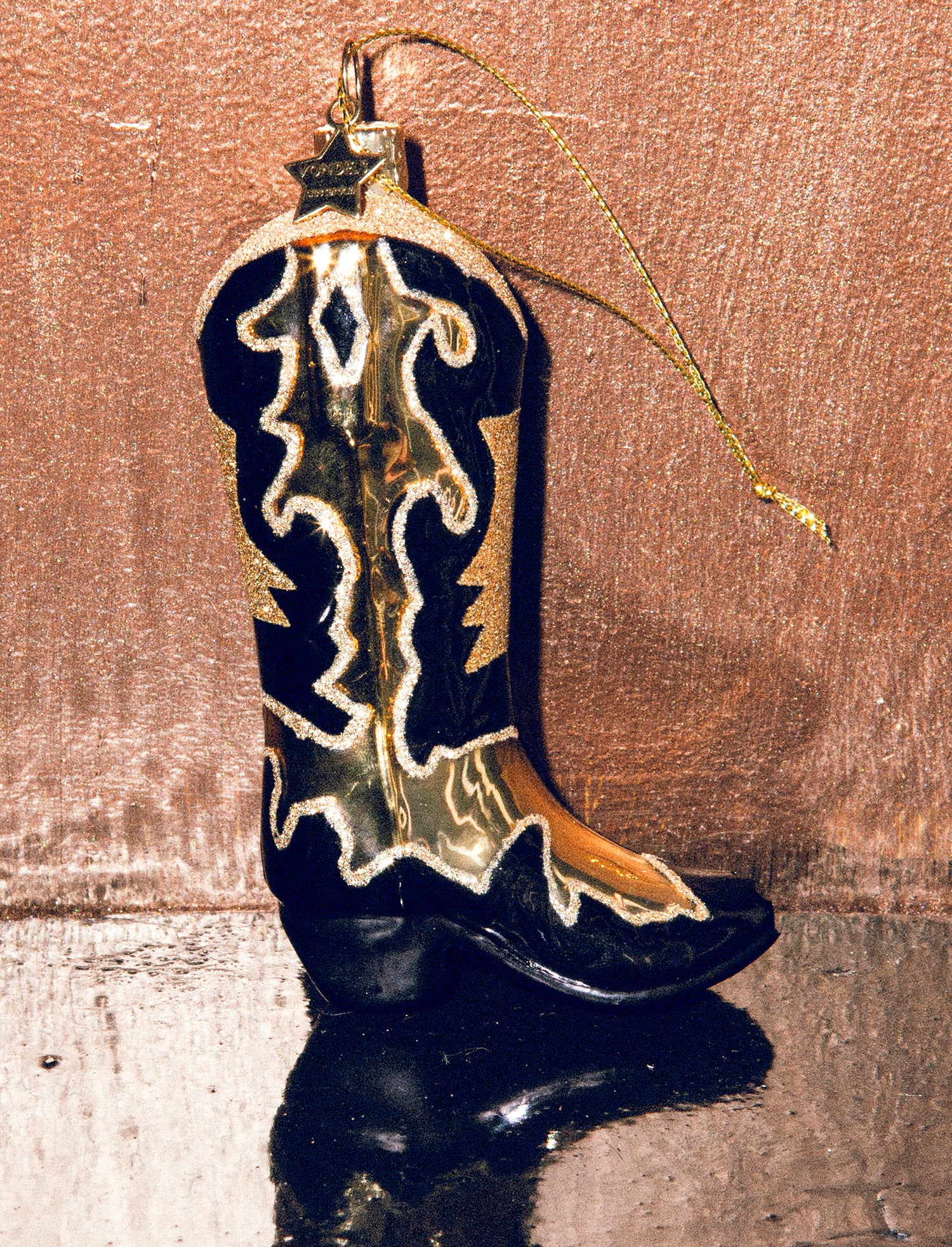 Black-gold cowboy boot glass ornament (11,5 cm)