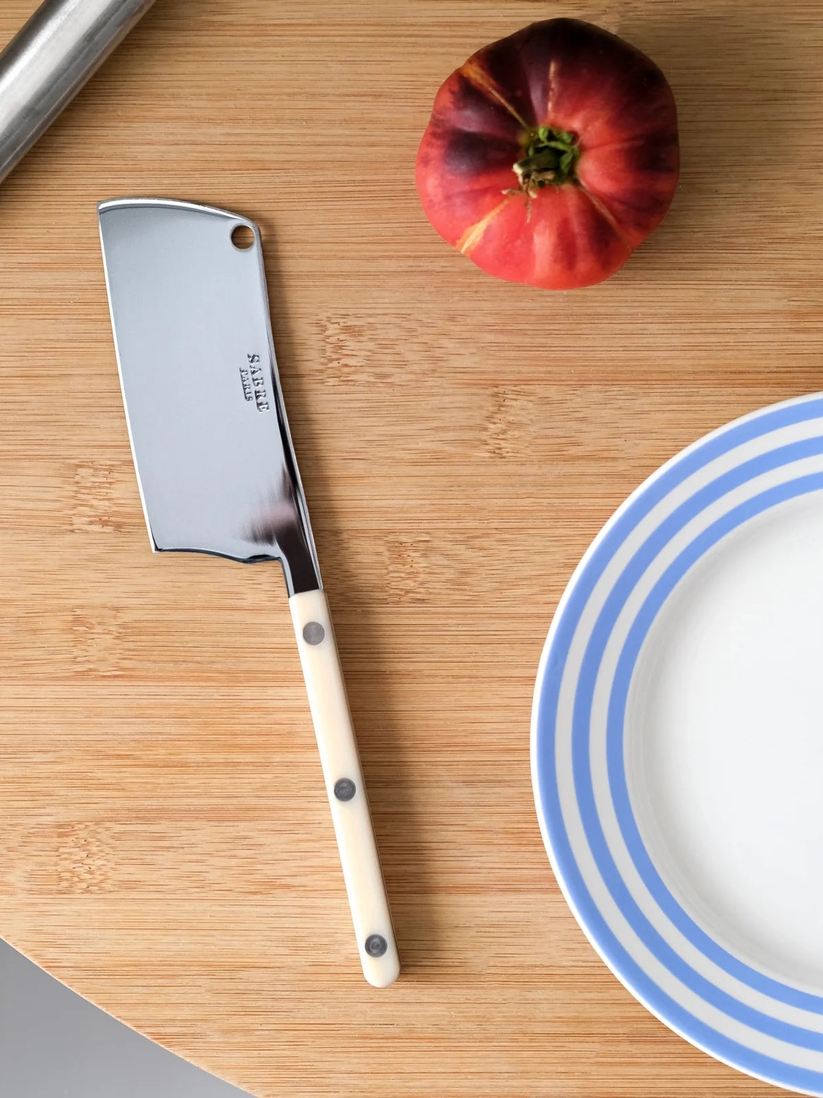 Bistrot cheese cleaver, ivory
